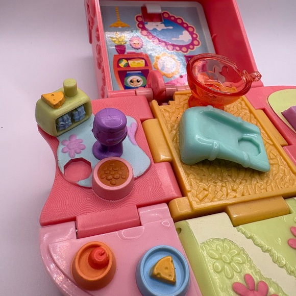 Littlest Pet Shop Carry Case Playset (2006) Hamster case - Picture 4 of 9